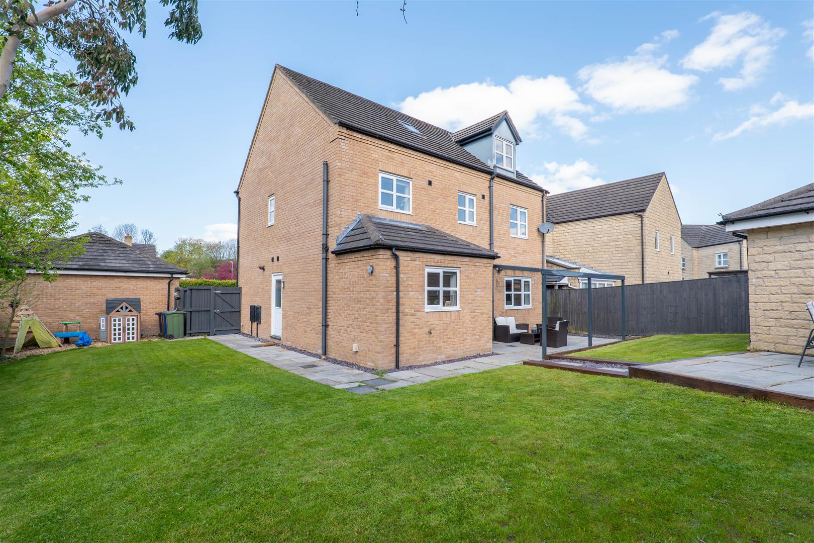 5 bed property in Haworth Road, Chorley